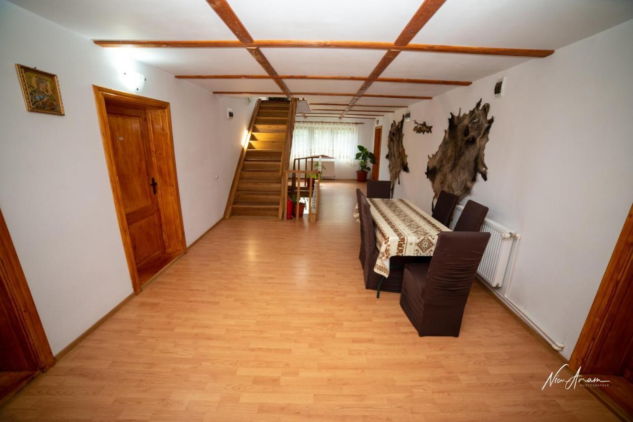 Casa Binu Hotel Arieşeni Екстериор снимка