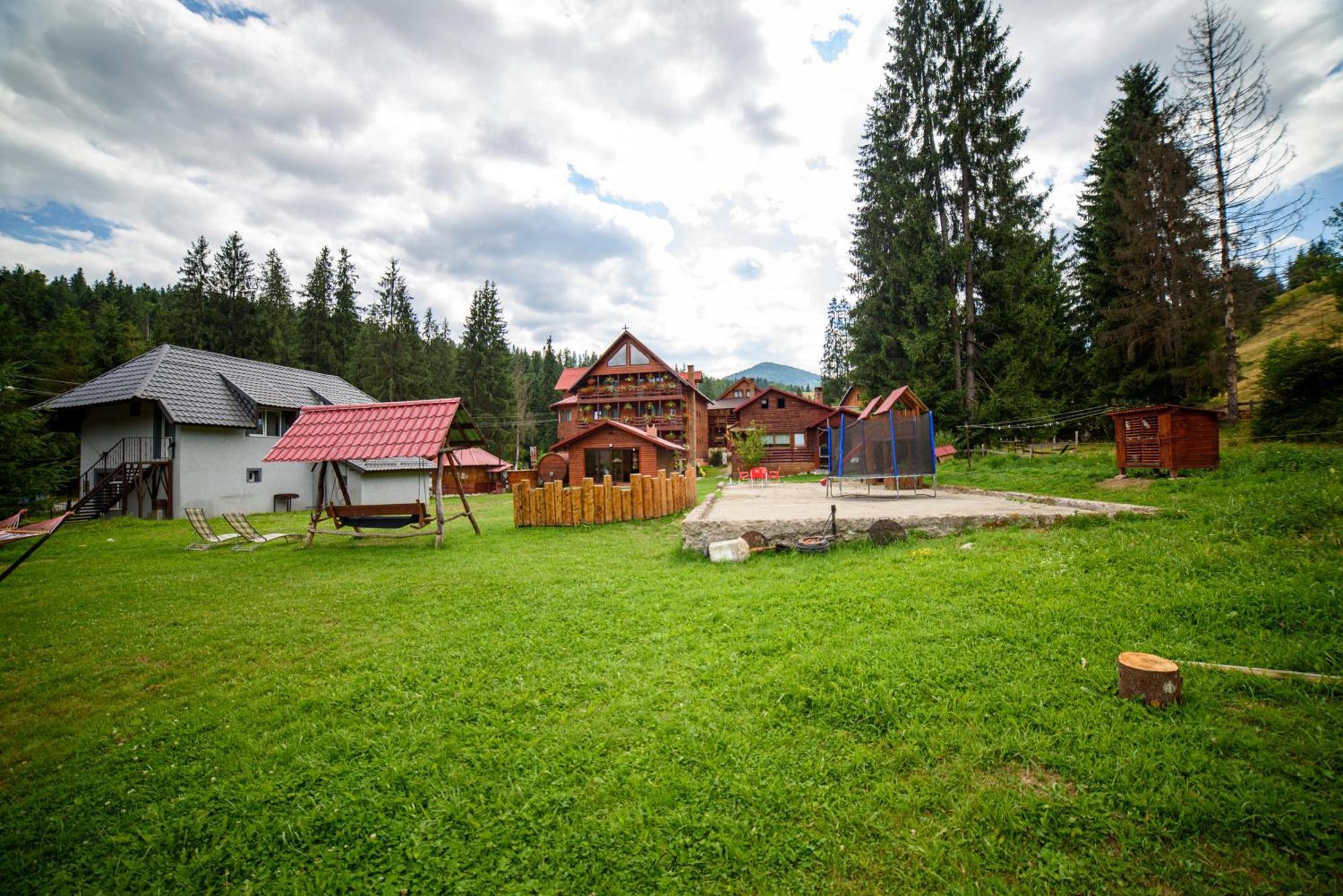 Casa Binu Hotel Arieşeni Екстериор снимка