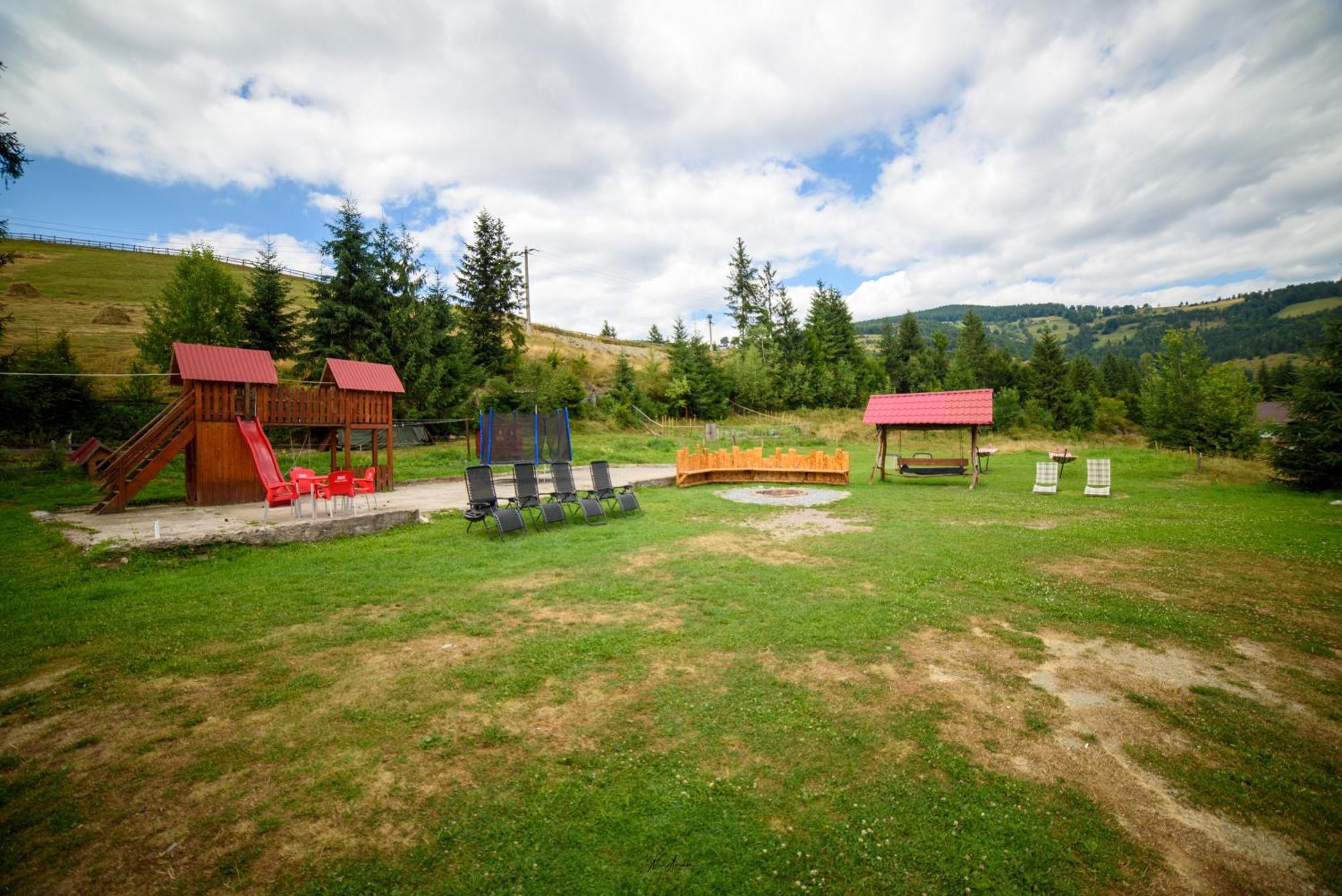 Casa Binu Hotel Arieşeni Екстериор снимка