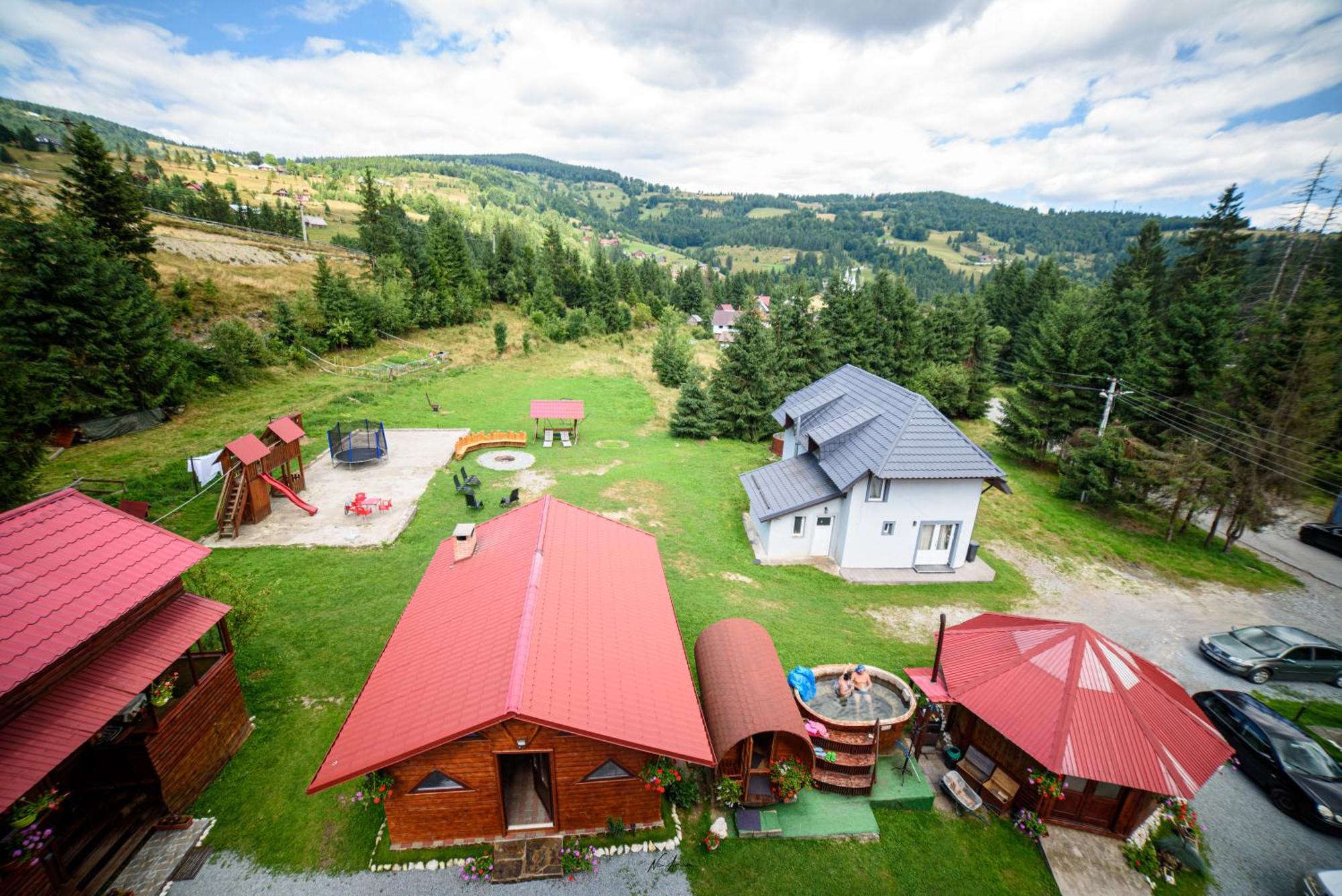 Casa Binu Hotel Arieşeni Екстериор снимка