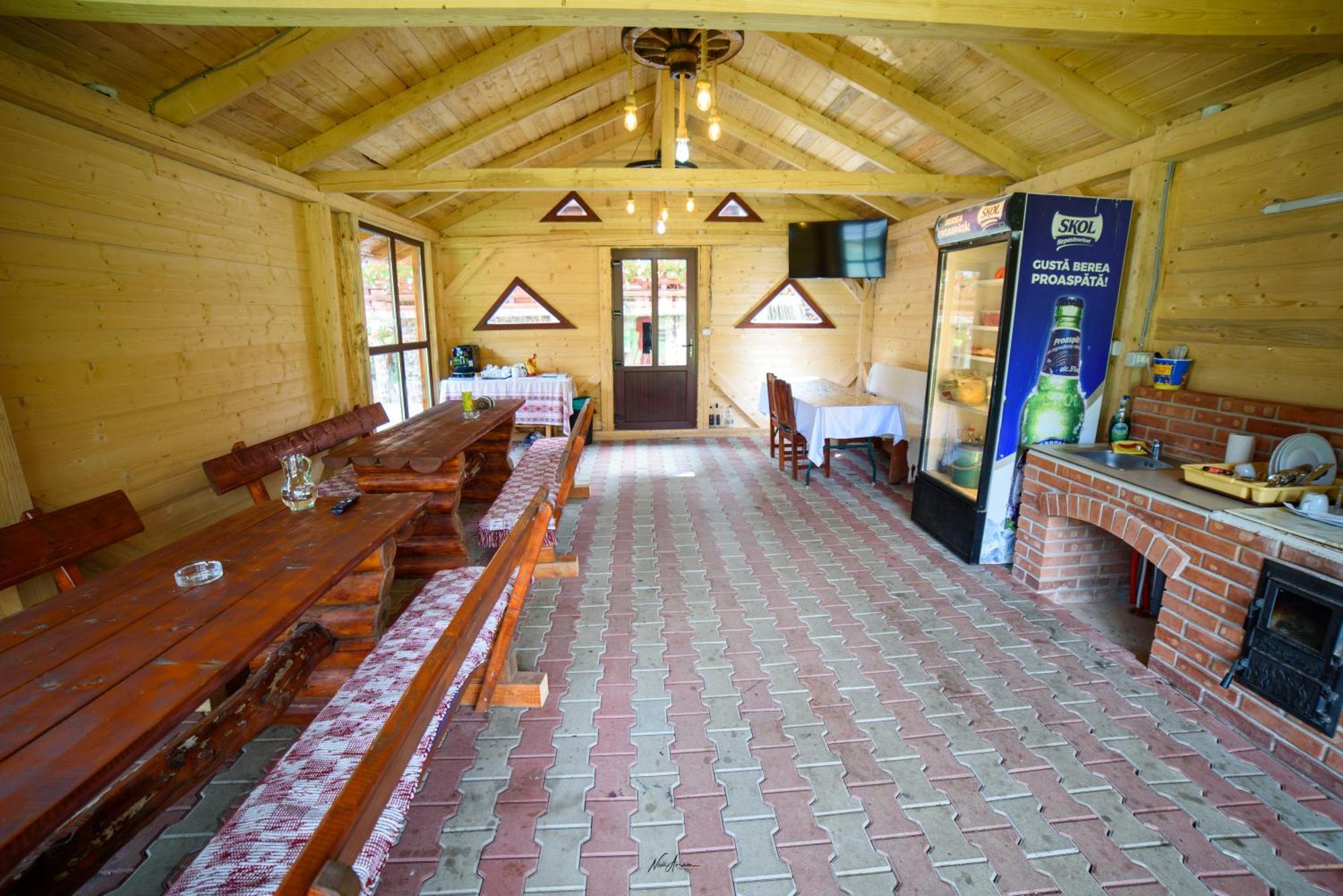 Casa Binu Hotel Arieşeni Екстериор снимка
