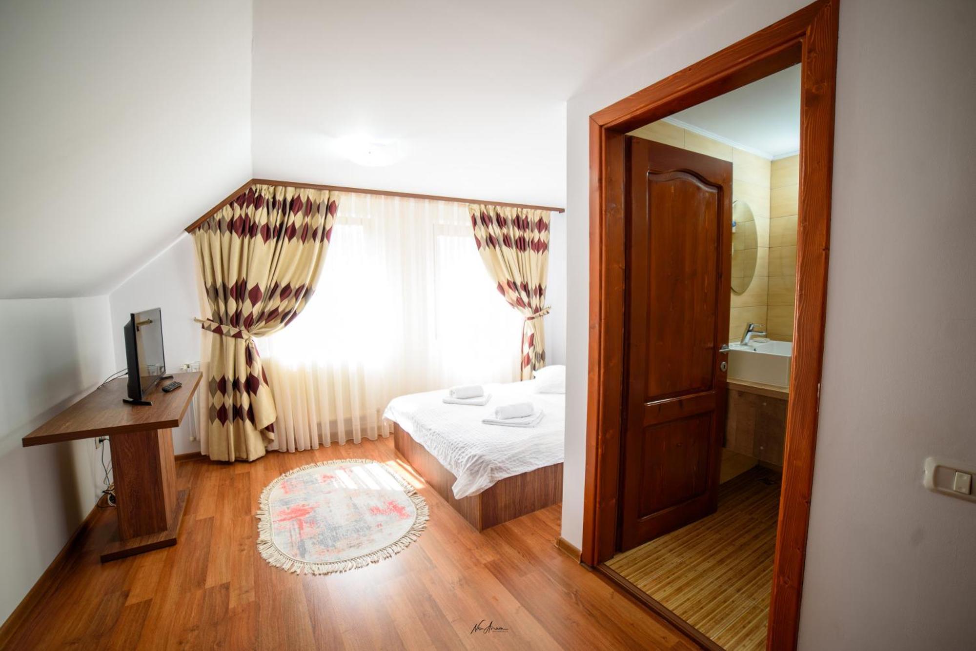 Casa Binu Hotel Arieşeni Екстериор снимка